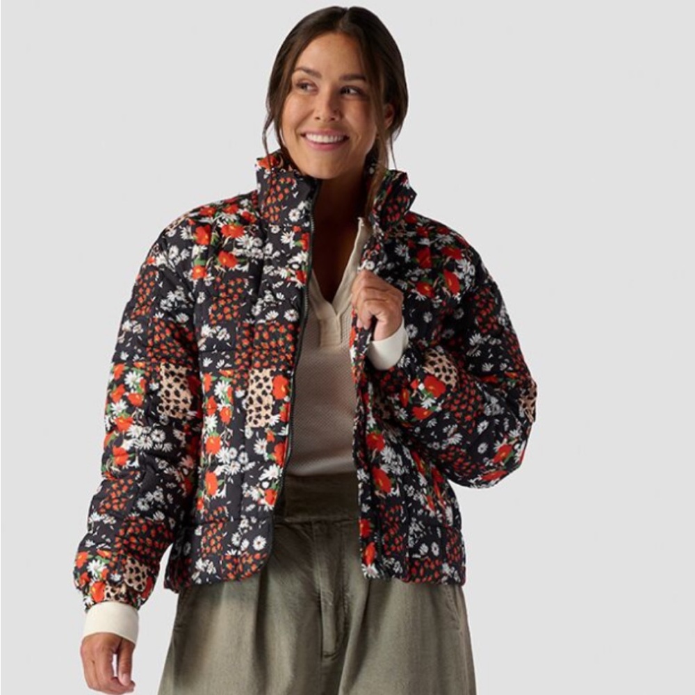 Stoic printed quilt puffer